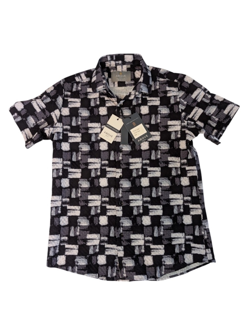 Shirt L Men's Button Down Short Sleeve Stretch Wrinkle Free Black/White Print